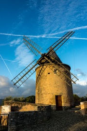 Le Moulin de Jerusalem, Windmill at top of village-2