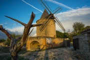 Le Moulin de Jerusalem, Windmill at top of village-3
